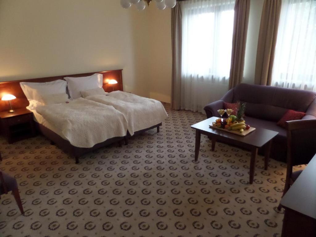 Astoria Bed & Breakfast Swarzędz Eksteriør bilde
