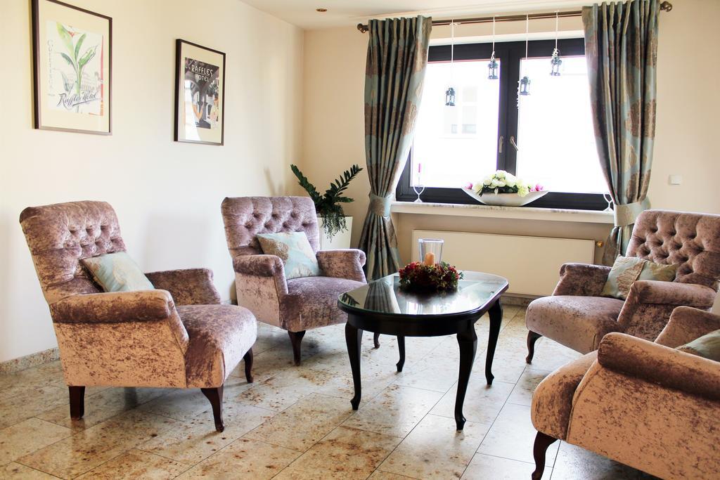 Astoria Bed & Breakfast Swarzędz Eksteriør bilde